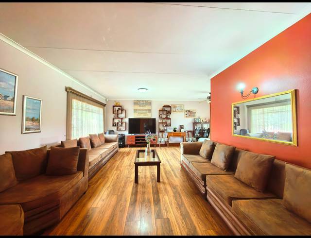 3 BEDROOM HOUSE FOR SALE IN VAALPARK